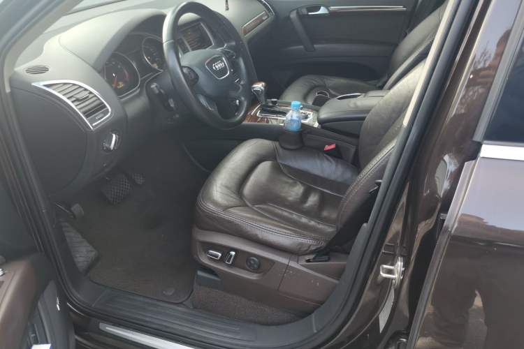 Used Audi Q7 2012 3.0 TFSI Ambition (200kW) Left Front Seat