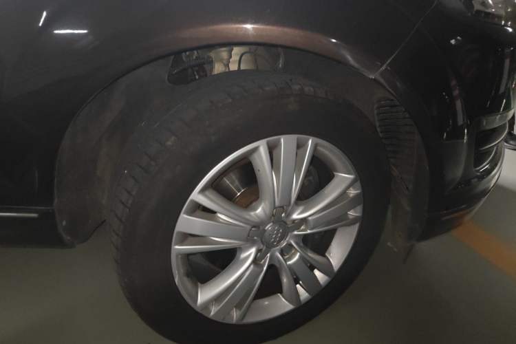 Used Audi Q7 2012 3.0 TFSI Comfort Model (200kW) Right Front Wheel Hub