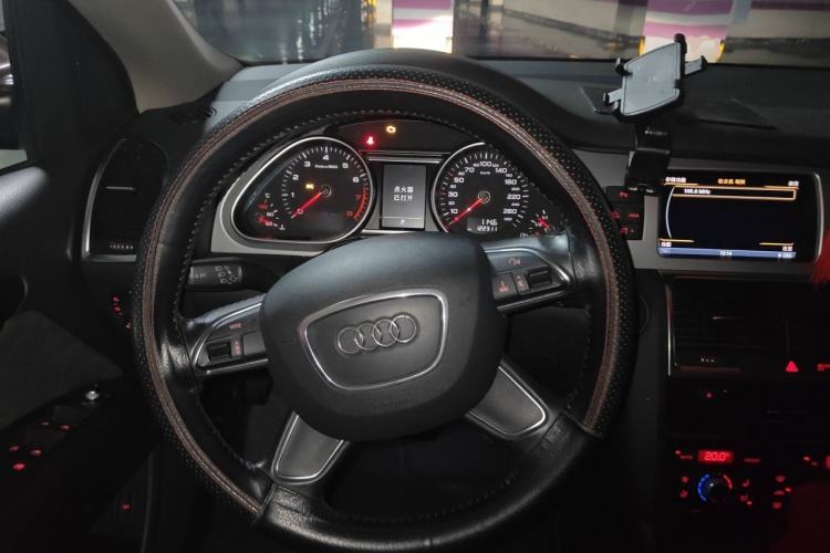 Used Audi Q7 2012 3.0 TFSI Comfort Model (200kW) Steering Wheel