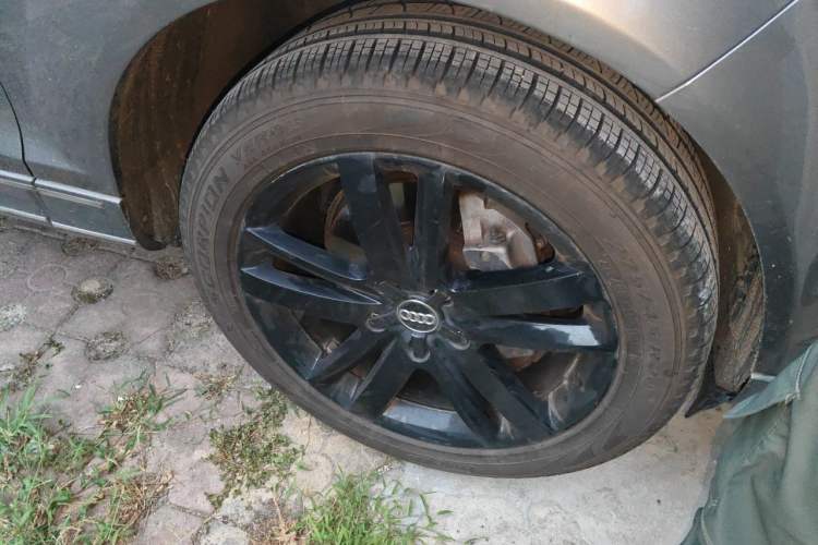 Used Audi Q7 2012 3.0 TDI Leading Model Right Front Wheel Hub