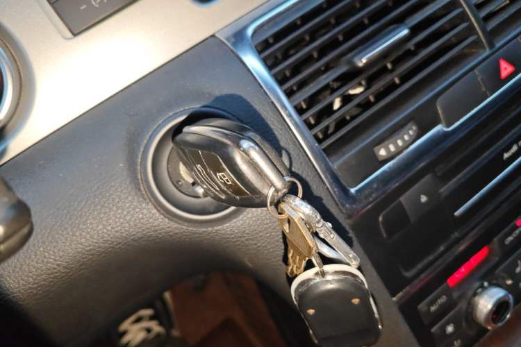 Used Audi Q7 2012 3.0 TDI Leading Model Vehicle Key