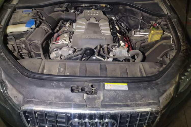 Used Audi Q7 2012 3.0 TFSI Comfort Model (200kW) Engine Bay