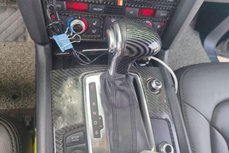 Used Audi Q7 2012 3.0 TDI Leading Model Gear Lever