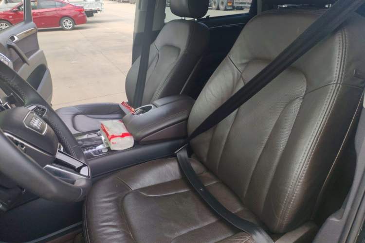 Used Audi Q7 2012 3.0 TDI Leading Model Left Front Seat