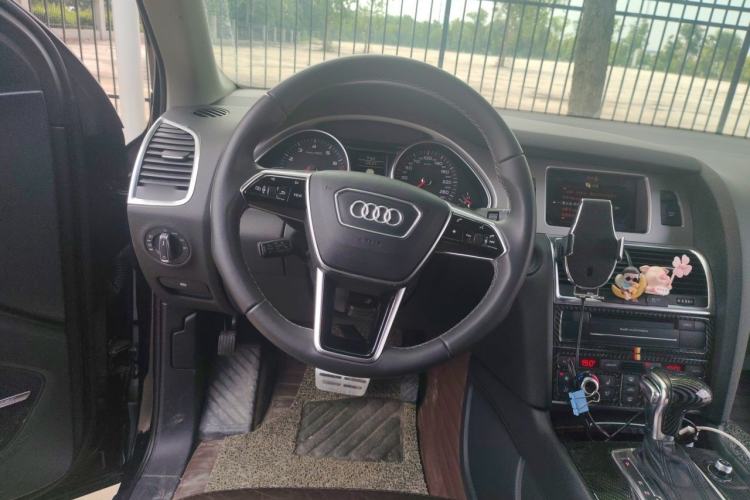 Used Audi Q7 2012 3.0 TDI Leading Model Steering Wheel