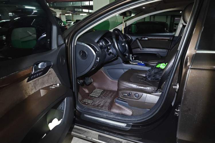 Used Audi Q7 2012 3.0 TFSI Ambition (200kW) Driver Seat