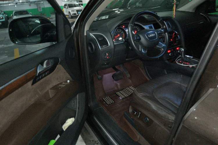 Used Audi Q7 2012 3.0 TFSI Ambition (200kW) Driver Seat