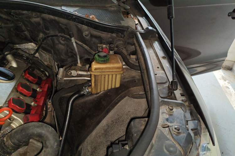 Used Audi Q7 2012 3.0 TFSI Exclusive (245kW) Engine Bay Left