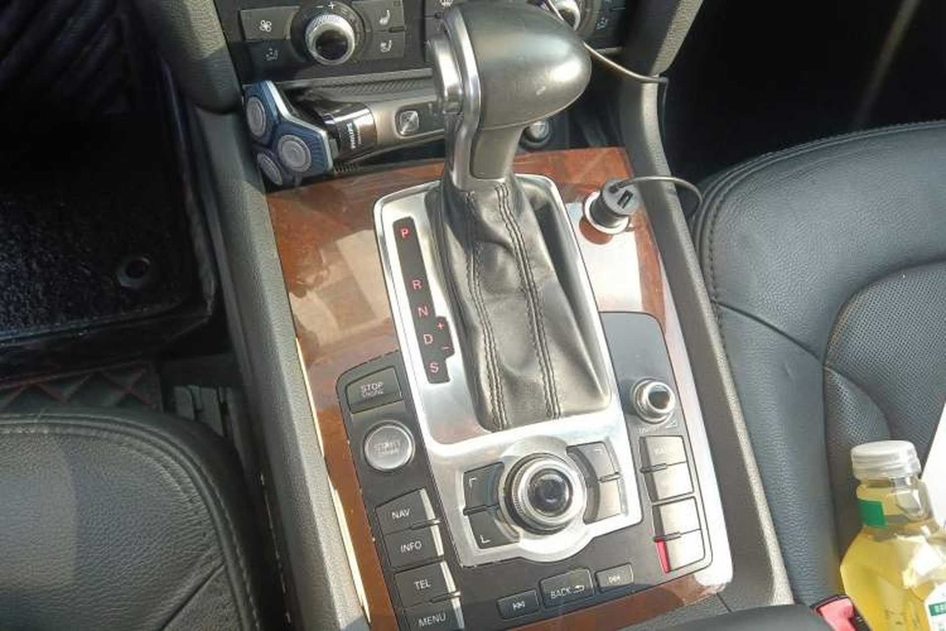 Used Audi Q7 2012 3.0 TFSI Technology Model (200kW) Gear Lever