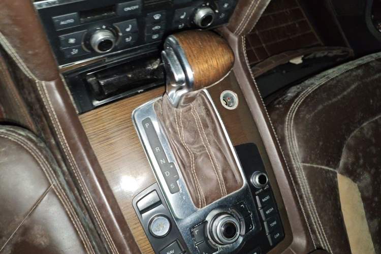 Used Audi Q7 2012 3.0 TFSI Exclusive (245kW) Gear Lever