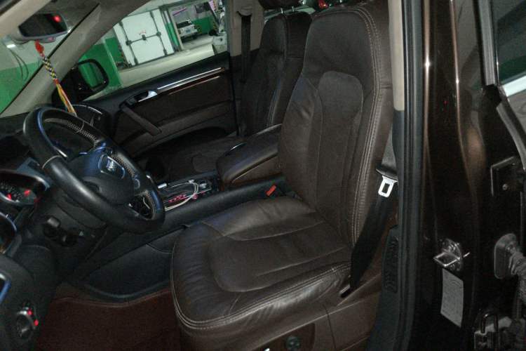 Used Audi Q7 2012 3.0 TFSI Ambition (200kW) Left Front Seat