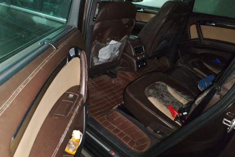 Used Audi Q7 2012 3.0 TFSI Exclusive (245kW) Left Rear Seat