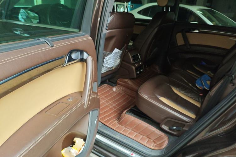 Used Audi Q7 2012 3.0 TFSI Exclusive (245kW) Left Rear Seat