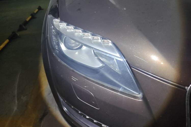 Used Audi Q7 2012 3.0 TFSI Ambition (200kW) Right Front Headlight