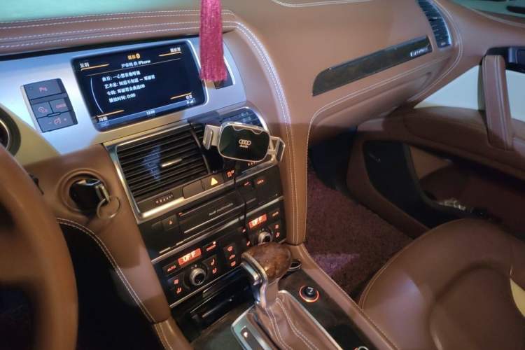 Used Audi Q7 2012 3.0 TFSI Exclusive Version (200kW) Audio And AC Panel