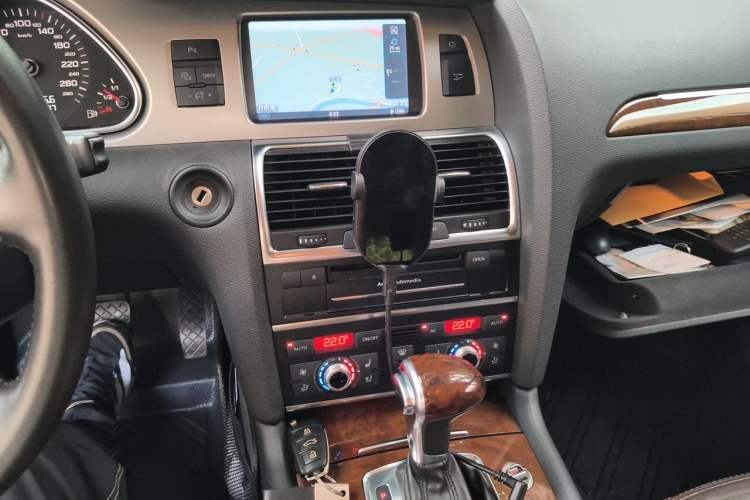 Used Audi Q7 2012 3.0 TFSI Comfort Model (200kW) Audio And AC Panel