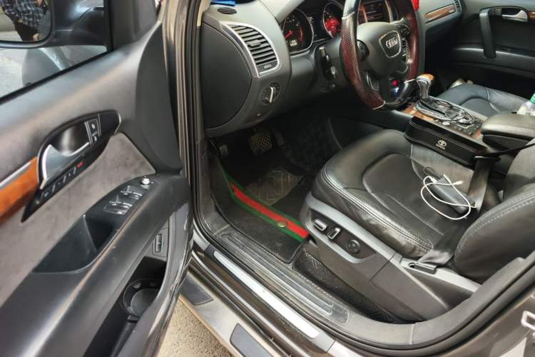 Used Audi Q7 2012 3.0 TFSI Comfort Model (200kW) Driver Seat