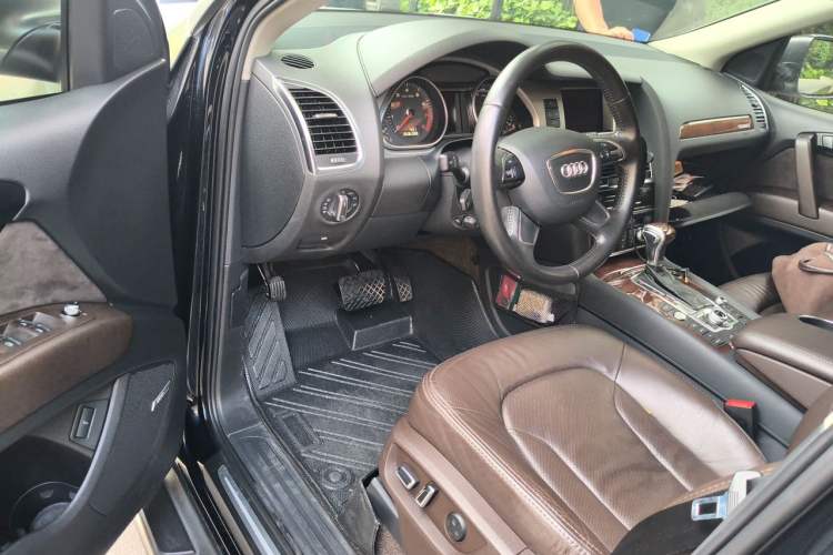 Used Audi Q7 2012 3.0 TFSI Comfort Model (200kW) Driver Seat