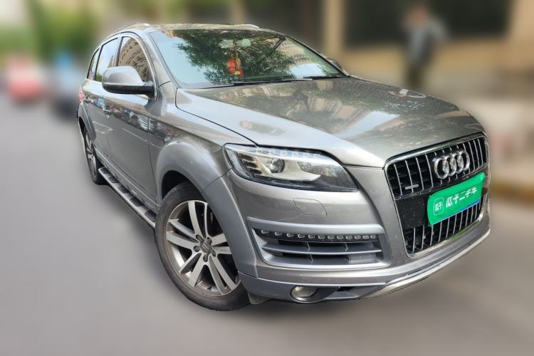 Used Audi Q7 2012 3.0 TFSI Comfort Model (200kW) Front Right 45 Deg