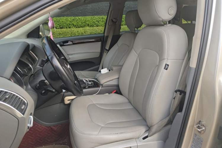 Used Audi Q7 2012 3.0 TDI Leading Model Left Front Seat