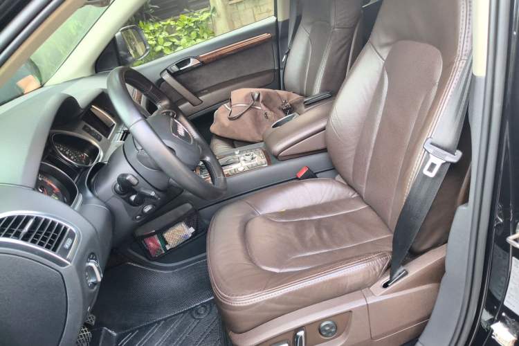 Used Audi Q7 2012 3.0 TFSI Comfort Model (200kW) Left Front Seat