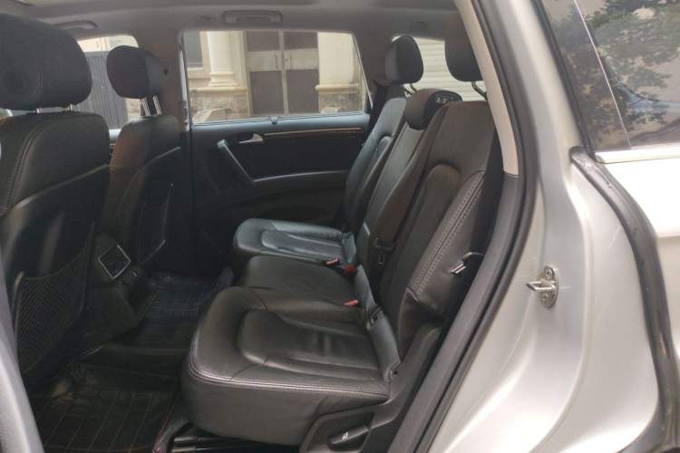 Used Audi Q7 2012 3.0 TFSI Ambition (200kW) Left Rear Seat