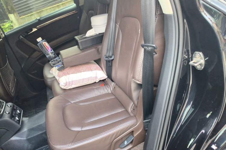 Used Audi Q7 2012 3.0 TFSI Comfort Model (200kW) Left Rear Seat