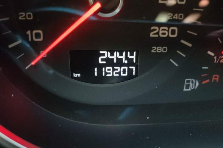 Used Audi Q7 2012 3.0 TFSI Ambition (200kW) Odometer Close Up