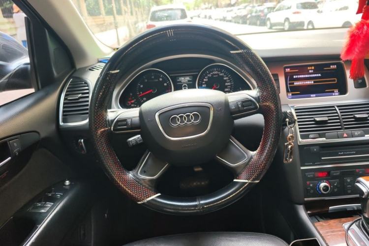 Used Audi Q7 2012 3.0 TFSI Comfort Model (200kW) Steering Wheel