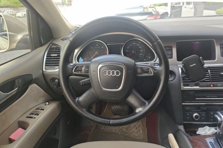 Used Audi Q7 2012 3.0 TDI Leading Model Steering Wheel