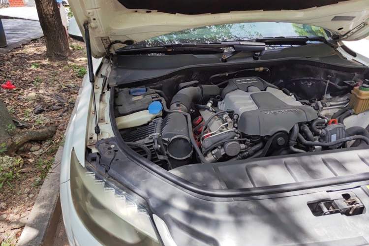 Used Audi Q7 2012 3.0 TFSI Ambition (200kW) Engine Bay Right