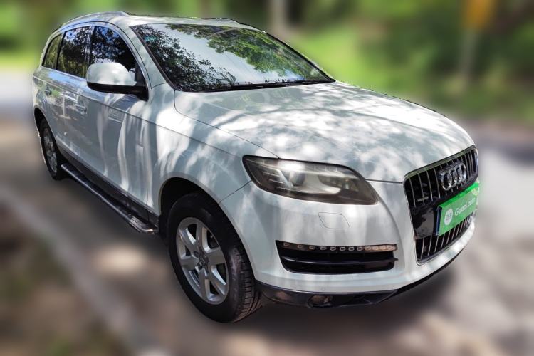 Used Audi Q7 2012 3.0 TFSI Ambition (200kW) Front Right 45 Deg
