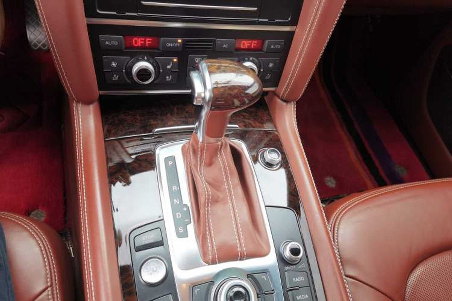 Used Audi Q7 2012 3.0 TFSI Exclusive Version (200kW) Gear Lever