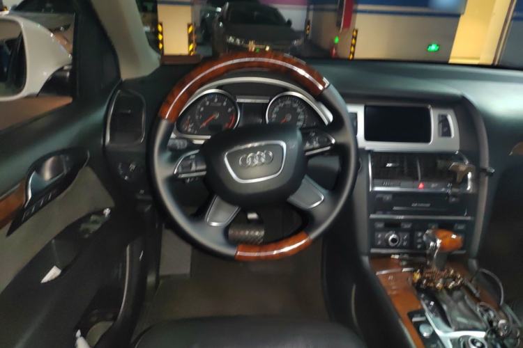 Used Audi Q7 2012 3.0 TFSI Comfort Model (200kW) Steering Wheel