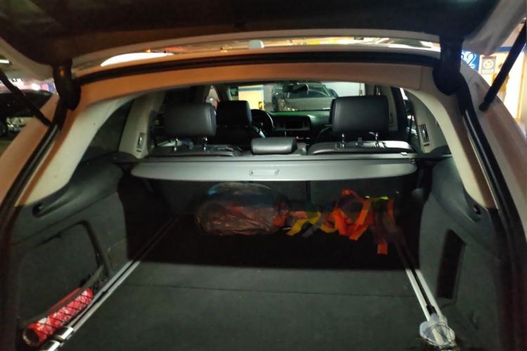 Used Audi Q7 2012 3.0 TFSI Comfort Model (200kW) Trunk