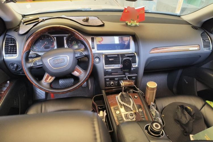 Used Audi Q7 2012 3.0 TFSI Technology Model (200kW) Center Console