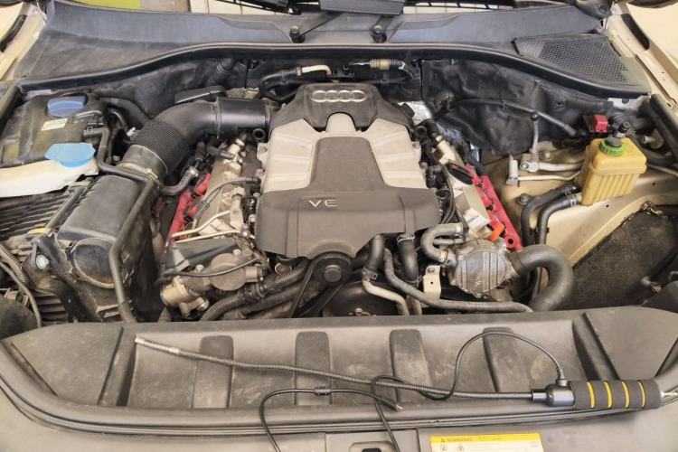 Used Audi Q7 2012 3.0 TFSI Technology Model (200kW) Engine Bay