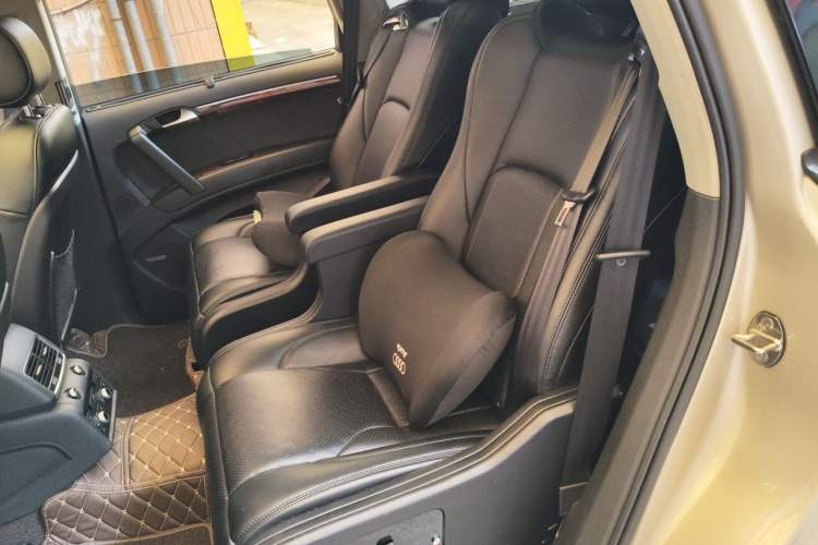 Used Audi Q7 2012 3.0 TFSI Technology Model (200kW) Left Rear Seat