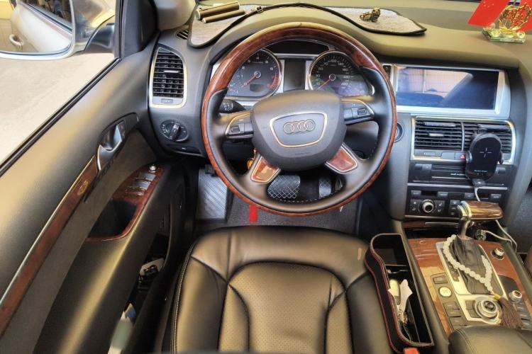 Used Audi Q7 2012 3.0 TFSI Technology Model (200kW) Steering Wheel