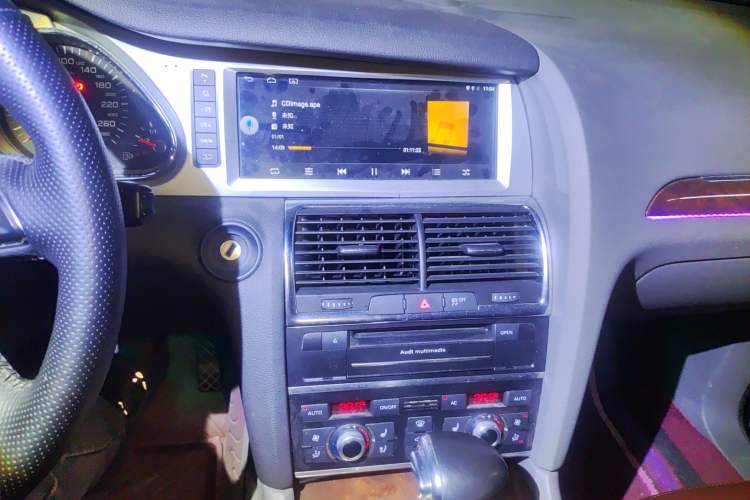 Used Audi Q7 2013 35 TDI Leading Model Audio And AC Panel