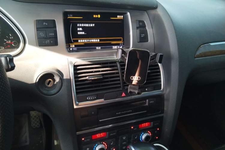 Used Audi Q7 2013 35 TDI Leading Model Audio And AC Panel