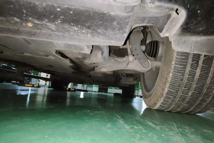 Used Audi Q7 2013 35 TFSI Comfort Model Chassis Front Left