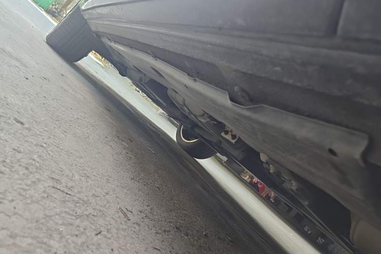 Used Audi Q7  Chassis Front Right