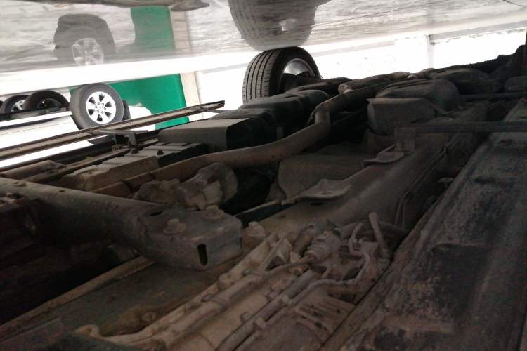 Used Audi Q7 2013 35 TDI Leading Model Chassis Front Right