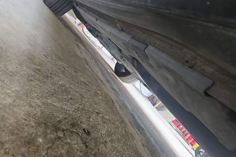 Used Audi Q7  Chassis Rear Left