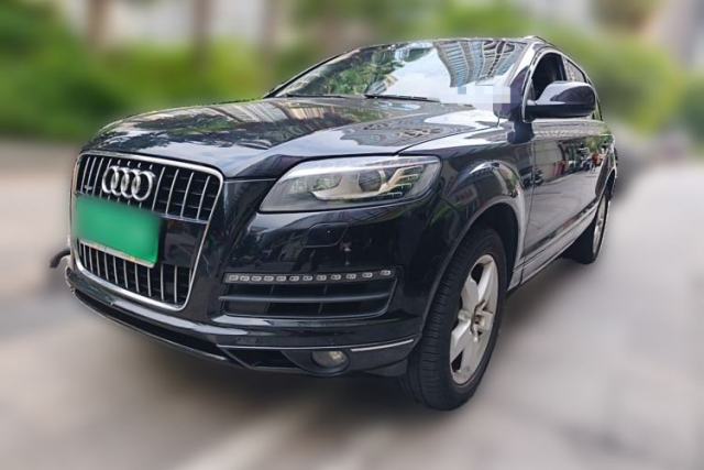Used Audi Q7 Audi Q7 2013, 5 seats, automatic, 3.0-liter gasoline