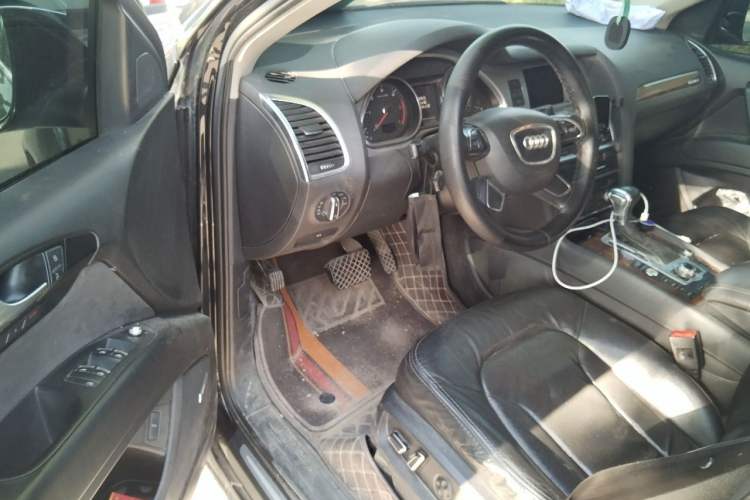 Used Audi Q7 2013 35 TDI Leading Model Driver Seat