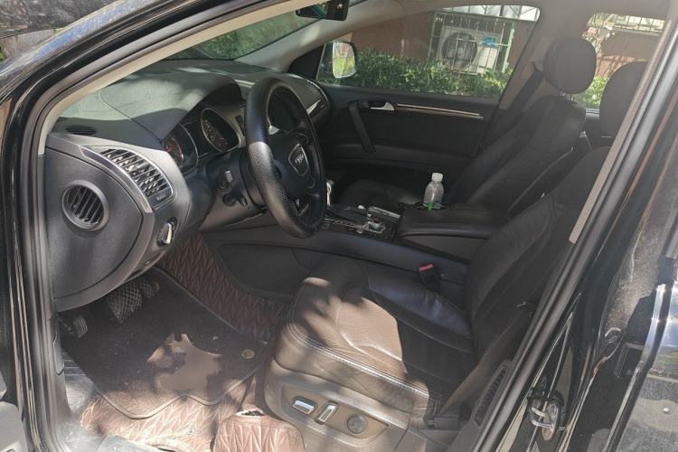 Used Audi Q7 2013 35 TFSI Ambition Edition Driver Seat