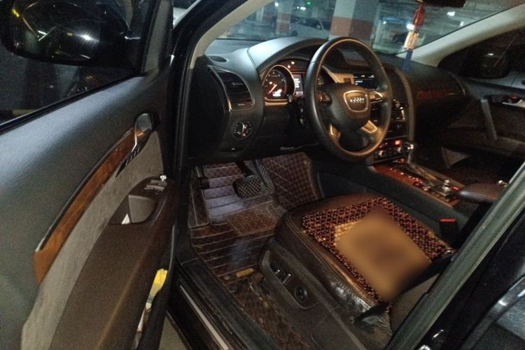 Used Audi Q7 2013 35 TFSI Technology Edition Driver Seat