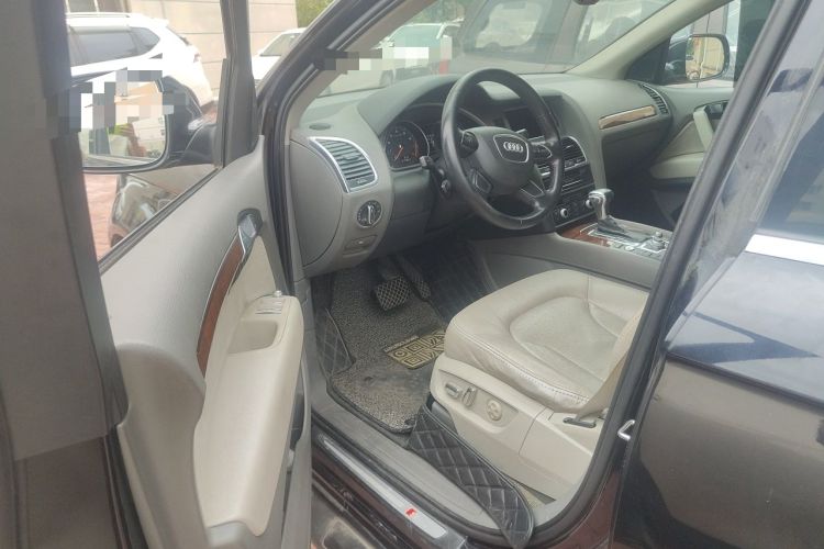Used Audi Q7 2013 35 TFSI Technology Edition Driver Seat